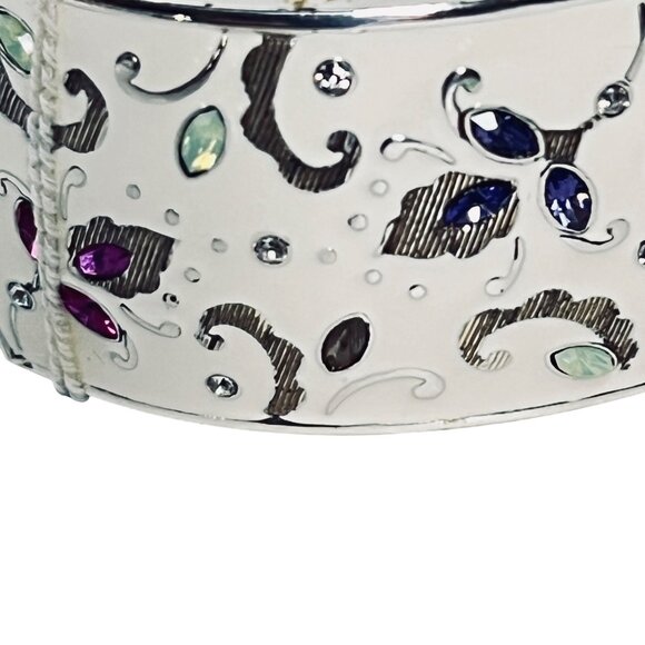 Brighton White Enamel W/ Pastel Rhinestone Flowers Hinged Bangle Bracelet (5969) - Picture 6 of 7
